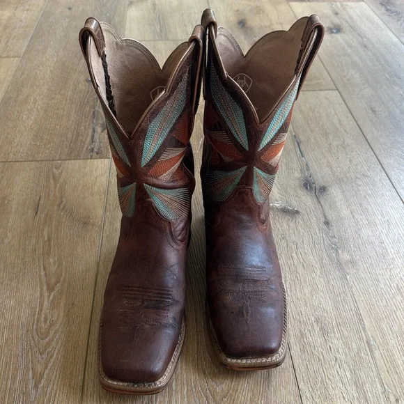 Ariat Women’s Oak Grove Western Boot - Picture 2 of 5